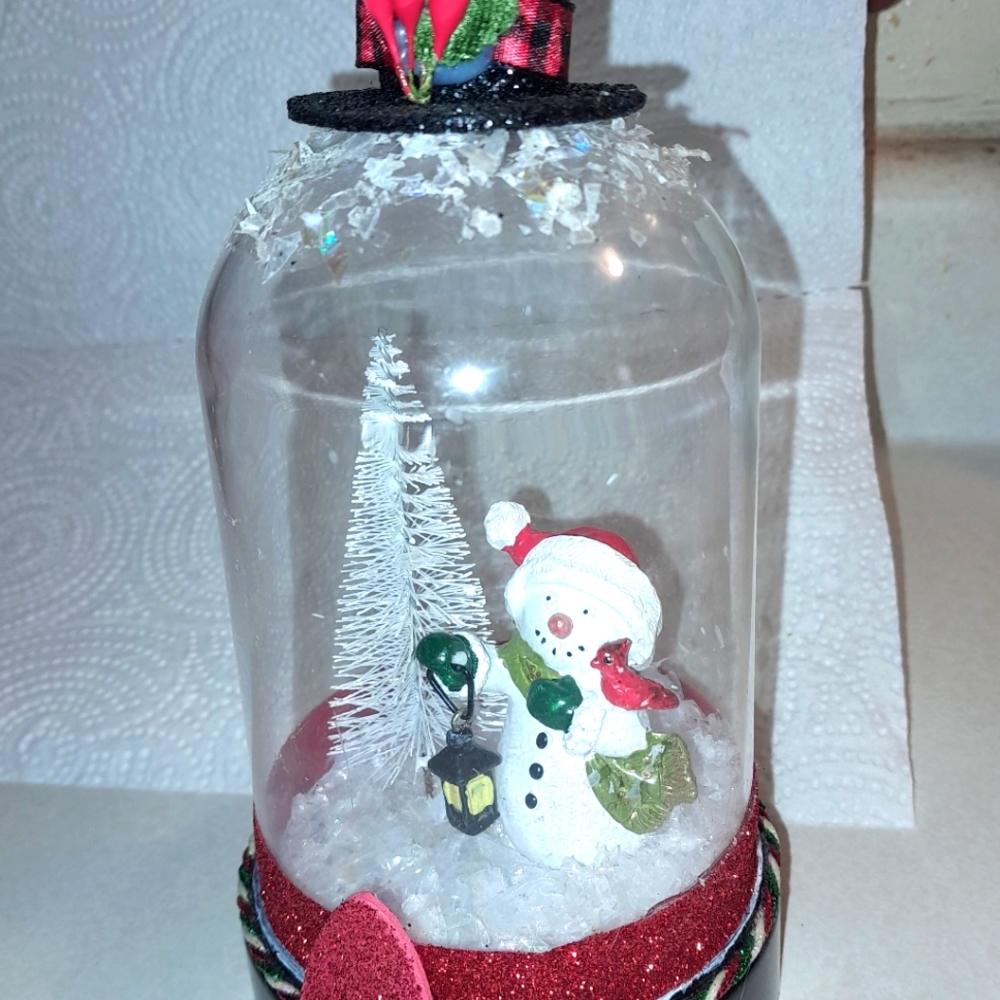 Snowman snow globe